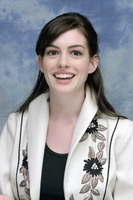 Anne Hathaway Longsleeve T-shirt #2289928