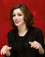 Anne Hathaway Longsleeve T-shirt #2289942
