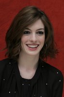Anne Hathaway Longsleeve T-shirt #2290041