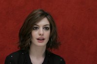 Anne Hathaway Sweatshirt #2290051