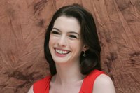 Anne Hathaway Longsleeve T-shirt #2290067