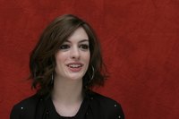 Anne Hathaway Sweatshirt #2290071