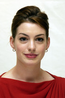 Anne Hathaway t-shirt #2317657