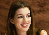 Anne Hathaway Sweatshirt #2317704