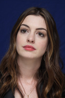 Anne Hathaway Sweatshirt #2355216