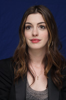 Anne Hathaway t-shirt #2355240