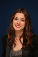 Anne Hathaway Sweatshirt #2355278