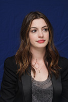 Anne Hathaway Sweatshirt #2355314