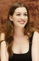 Anne Hathaway Sweatshirt #2390322