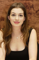 Anne Hathaway Sweatshirt #2390334