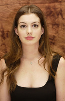 Anne Hathaway Sweatshirt #2390344