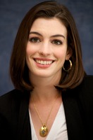 Anne Hathaway Sweatshirt #2410371