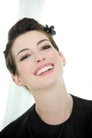 Anne Hathaway Sweatshirt #2431925