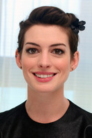 Anne Hathaway Sweatshirt #2469239
