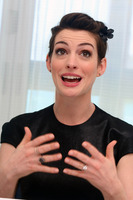Anne Hathaway Sweatshirt #2469240