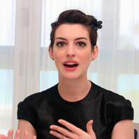 Anne Hathaway Sweatshirt #2469263