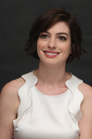 Anne Hathaway Sweatshirt #2469273