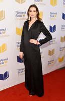 Anne Hathaway Sweatshirt #2860714