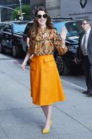 Anne Hathaway Longsleeve T-shirt #3301047