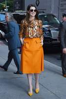 Anne Hathaway Sweatshirt #3301056