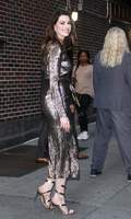 Anne Hathaway Sweatshirt #3301104