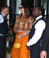 Anne Hathaway Longsleeve T-shirt #3301152