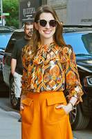 Anne Hathaway Longsleeve T-shirt #3301171