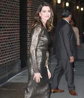 Anne Hathaway Longsleeve T-shirt #3301229