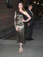 Anne Hathaway Sweatshirt #3301265