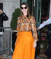 Anne Hathaway Longsleeve T-shirt #3301294