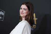 Anne Hathaway Longsleeve T-shirt #3781440