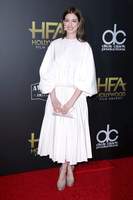 Anne Hathaway Longsleeve T-shirt #3781449