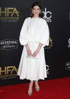 Anne Hathaway Longsleeve T-shirt #3781453