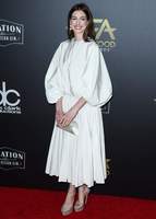 Anne Hathaway Longsleeve T-shirt #3781495