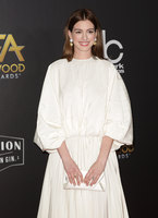 Anne Hathaway Longsleeve T-shirt #3781513