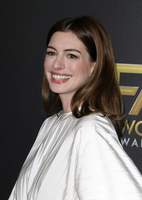 Anne Hathaway Longsleeve T-shirt #3781526