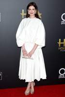 Anne Hathaway Longsleeve T-shirt #3781528