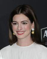 Anne Hathaway Longsleeve T-shirt #3781547