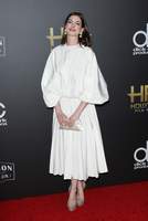 Anne Hathaway Longsleeve T-shirt #3781550