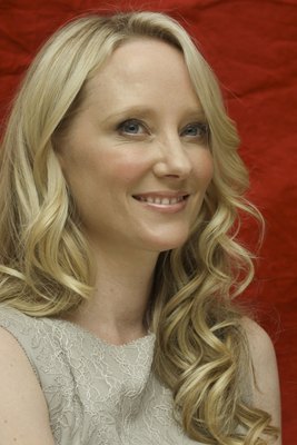 Anne Heche Mouse Pad 2292202