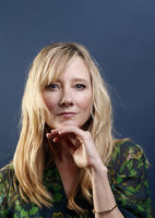 Anne Heche Longsleeve T-shirt #2323946