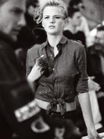 Anne Vyalitsyna t-shirt #2110513