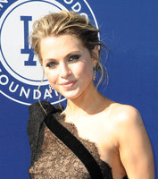 Anne Winters t-shirt #3880853