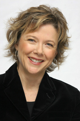 Annette Bening puzzle 2287978