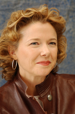 Annette Bening puzzle 2314575