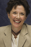 Annette Bening Longsleeve T-shirt #2354241