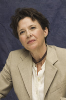 Annette Bening mug #G678477
