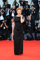 Annette Bening Longsleeve T-shirt #3290996