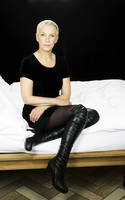 Annie Lennox Longsleeve T-shirt #2103361