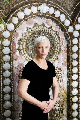 Annie Lennox Poster 2103363